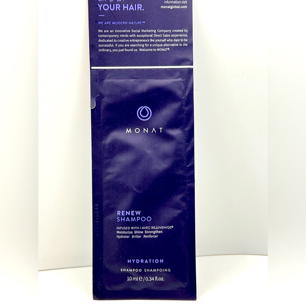 $3 🌸 ReNew Shampoo ~ Monat ~ Hydrating Shampoo ~ NEW